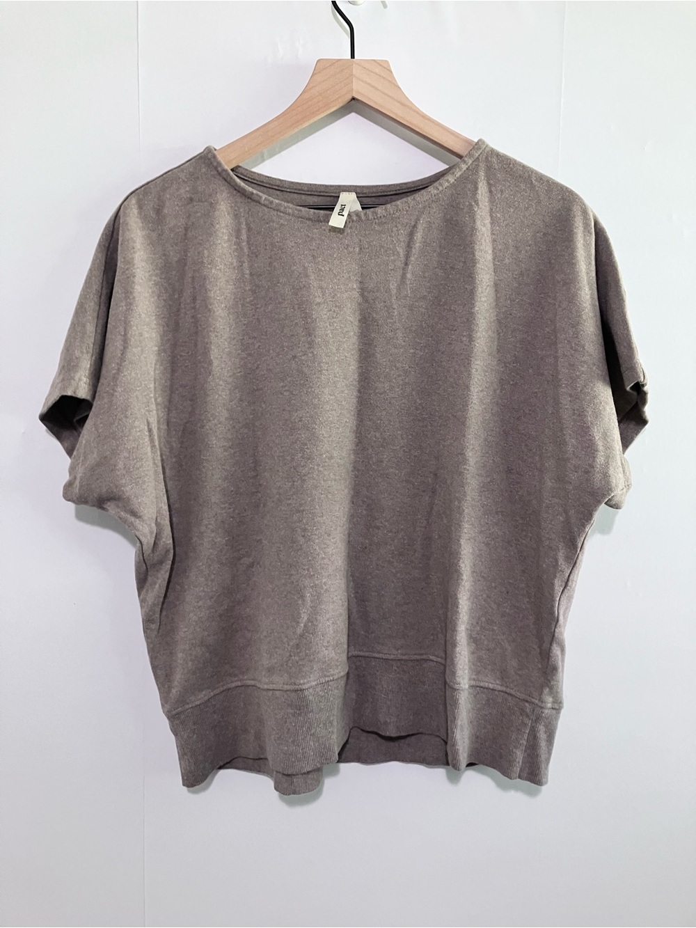 pact Beige Short Dolman Sleeve Top Size Large